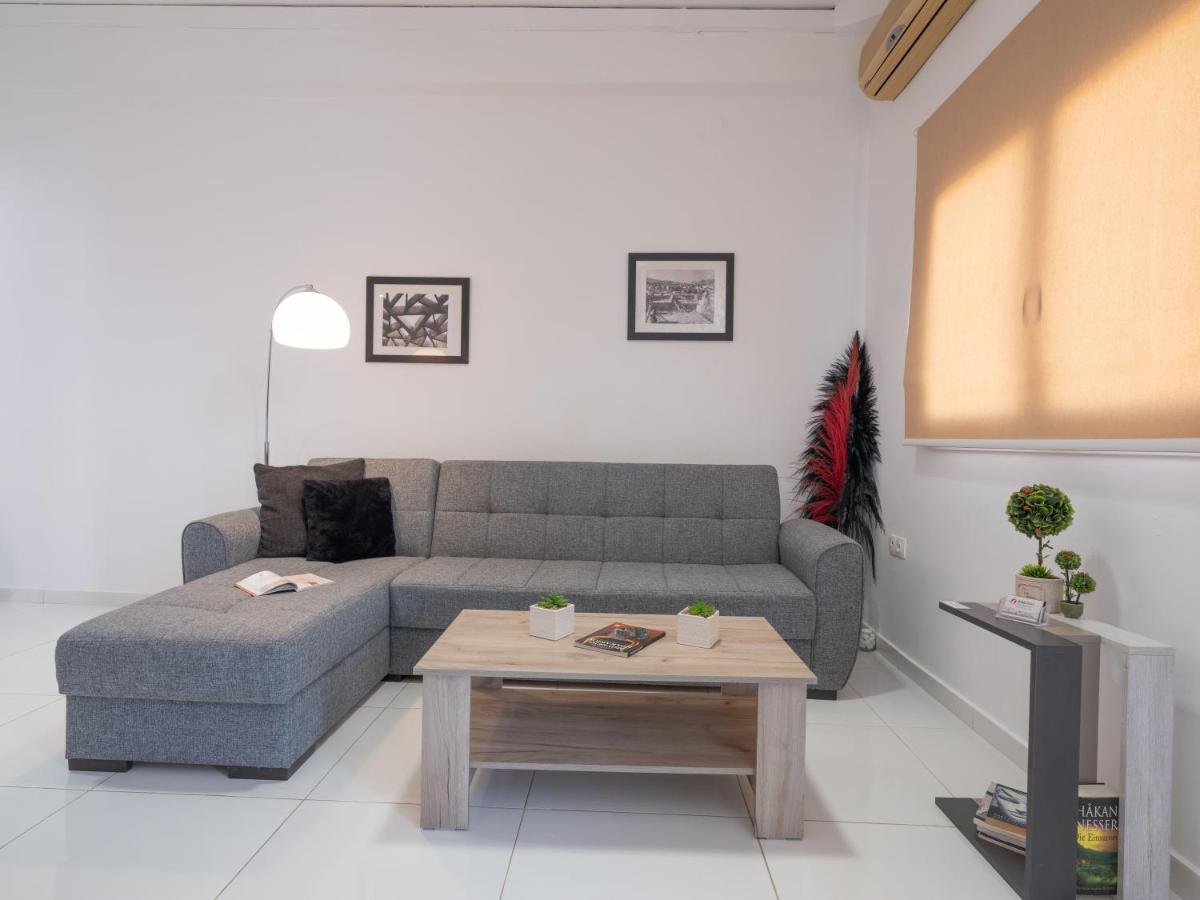 Palm House Near Heraklion Airport Екстер'єр фото